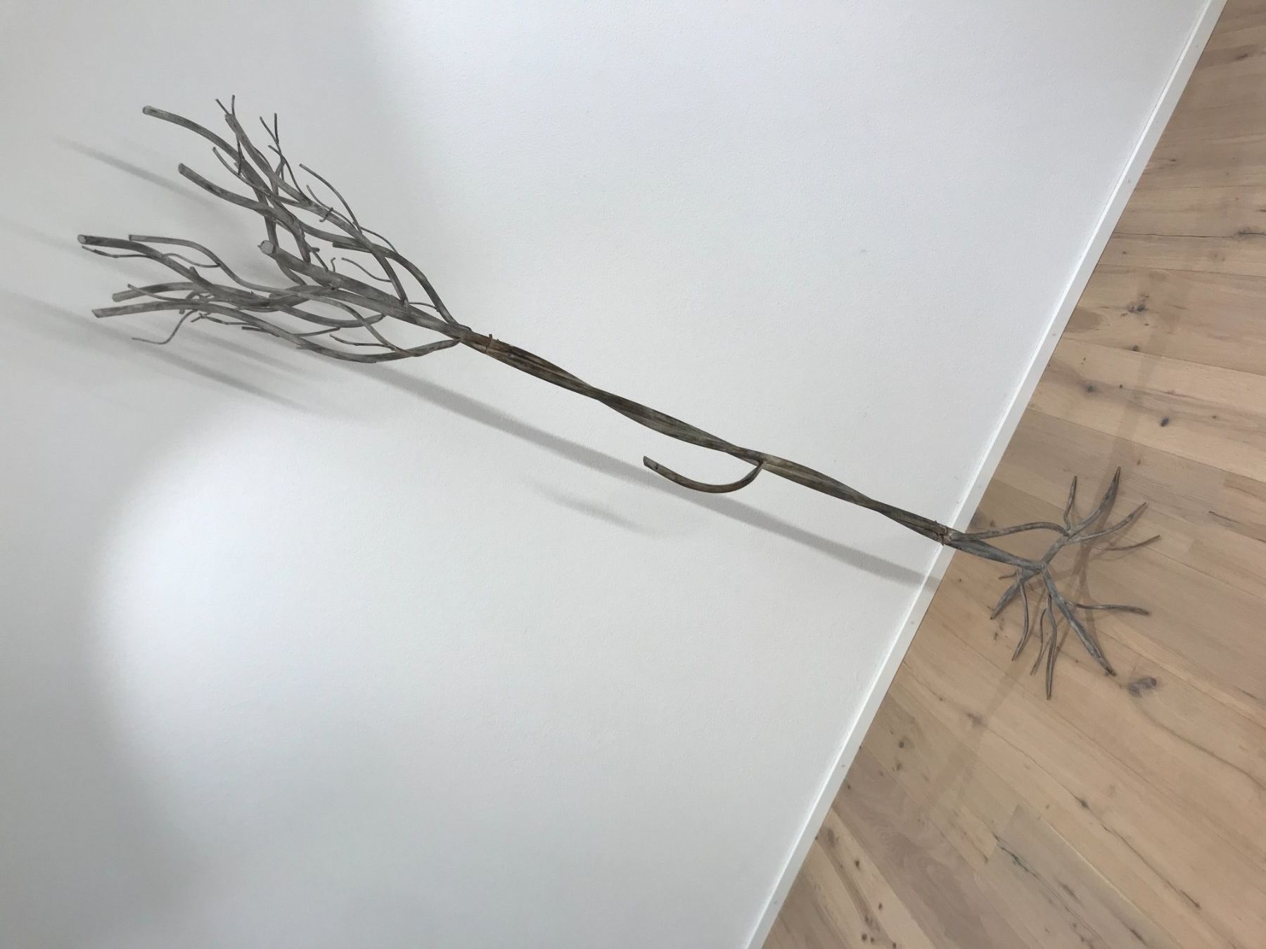 Guardaroba: Deko Baum Design Garderobe – Usato da Gersau venduto da pd-design-and-art 1