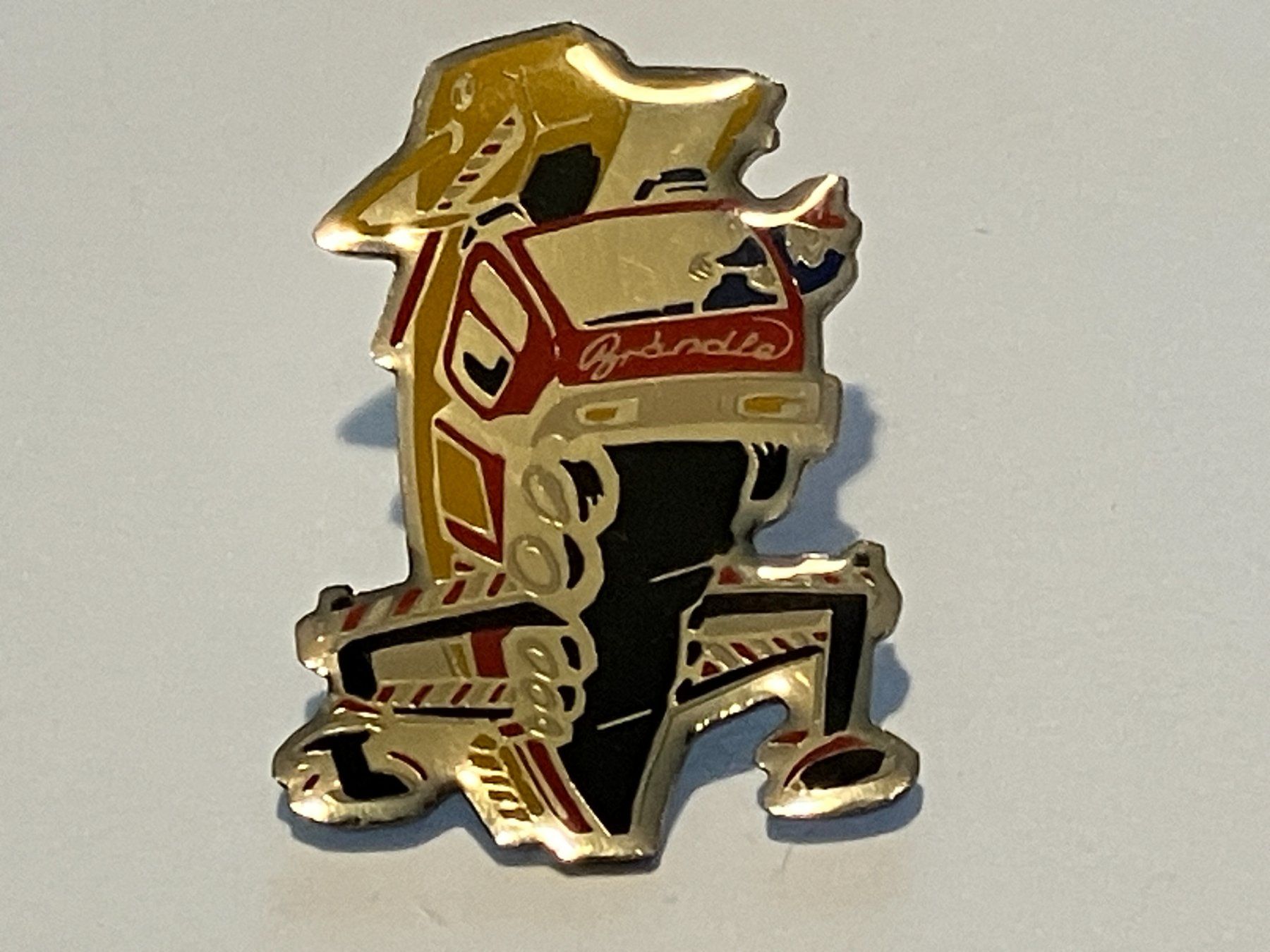 Placchette & Badge: 1 Pin Grandla – Usato da Basel venduto da djwwpp