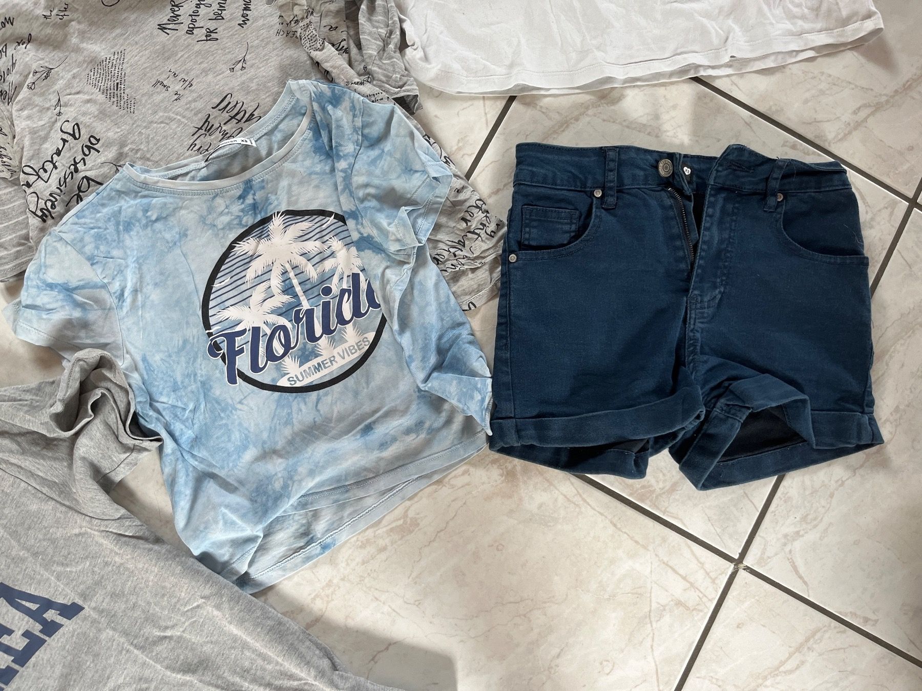 Kleiderpakete & -sets: Kleiderset 15 Teile Grösse XS Mädchen – Gebraucht aus St.Pantaleon von frodobi 4