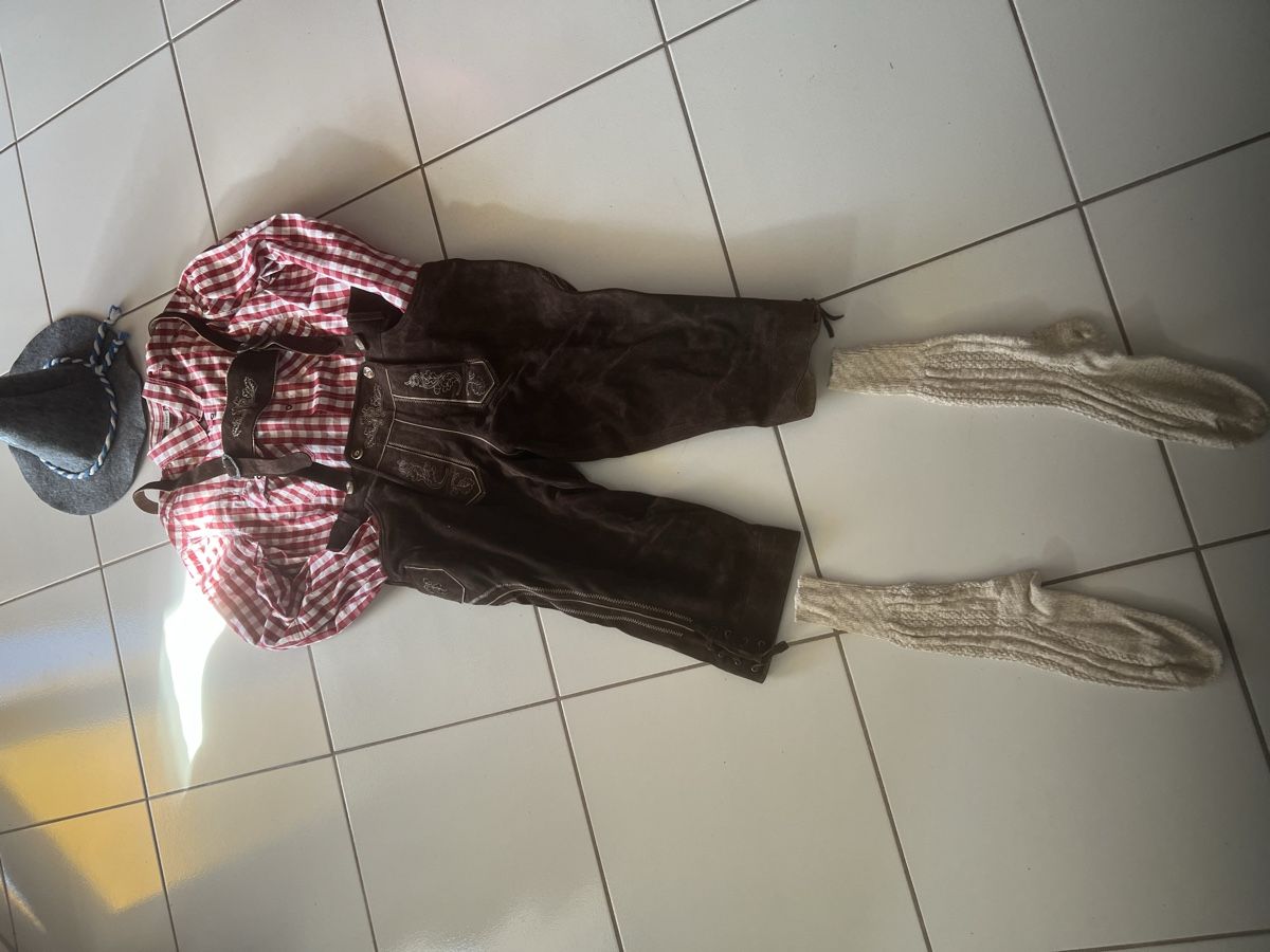 Costumes: Oktober - Trachtenkleid Herreni – D'occasion à Kriens par Renggi70 1