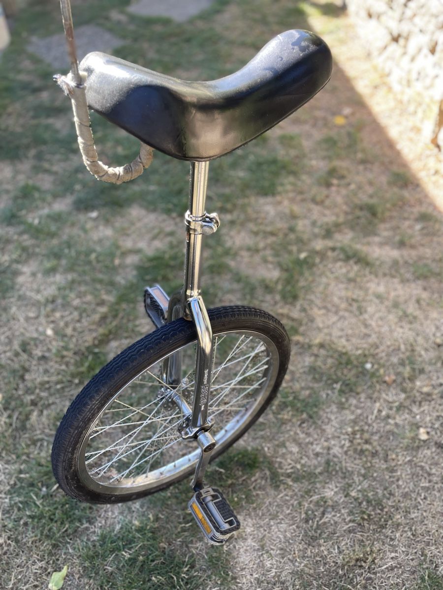 Vélos: Einrad gebraucht – D'occasion à Veltheim AG par Bibi1946 5