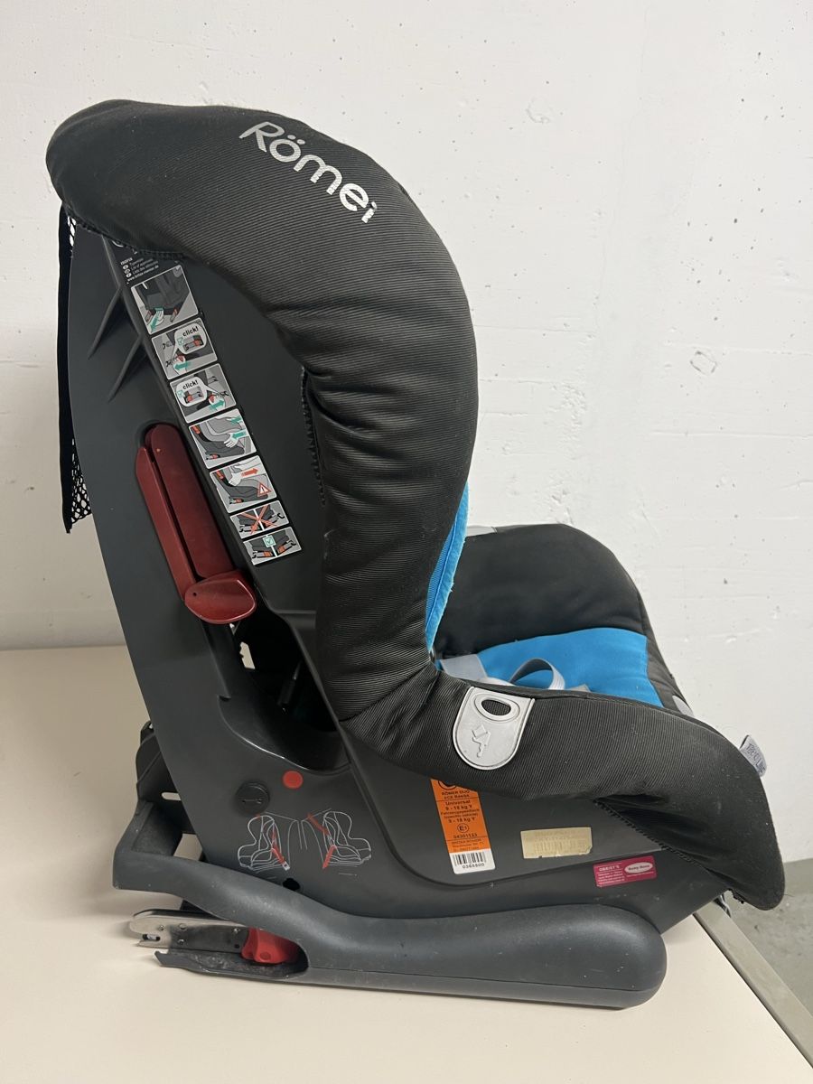 Britax Römer Auto-Kindersitze: Britax Römer Kindersitz  – Gebraucht aus Bülach von vental22 1