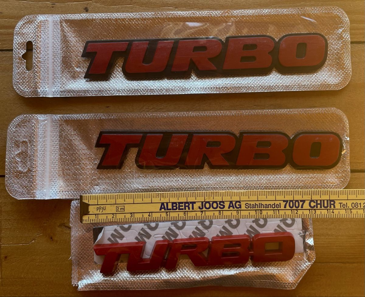 Insegne: 3 Turbo Embleme mit Kleberückseite – Nuovo e nell'imballaggio originale da Chur venduto da Hechtl2 3