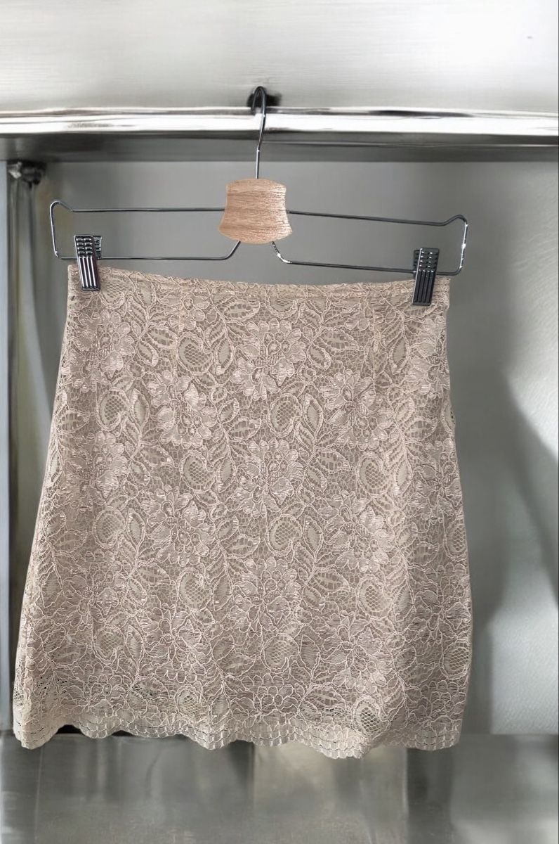 La Redoute Röcke: Eleganter Spitzenrock, Gr. 34, beige, Festlich – Neu (gemäss Beschreibung) aus unterentfelden von leyla08