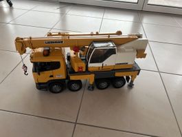 Bruder Liebherr Kran