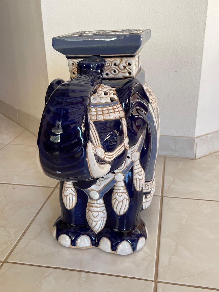 Toutes les décorations: Bluemtopf / Blumenständer / Elefant – D'occasion à Roggwil BE par KatharinaKunz 5