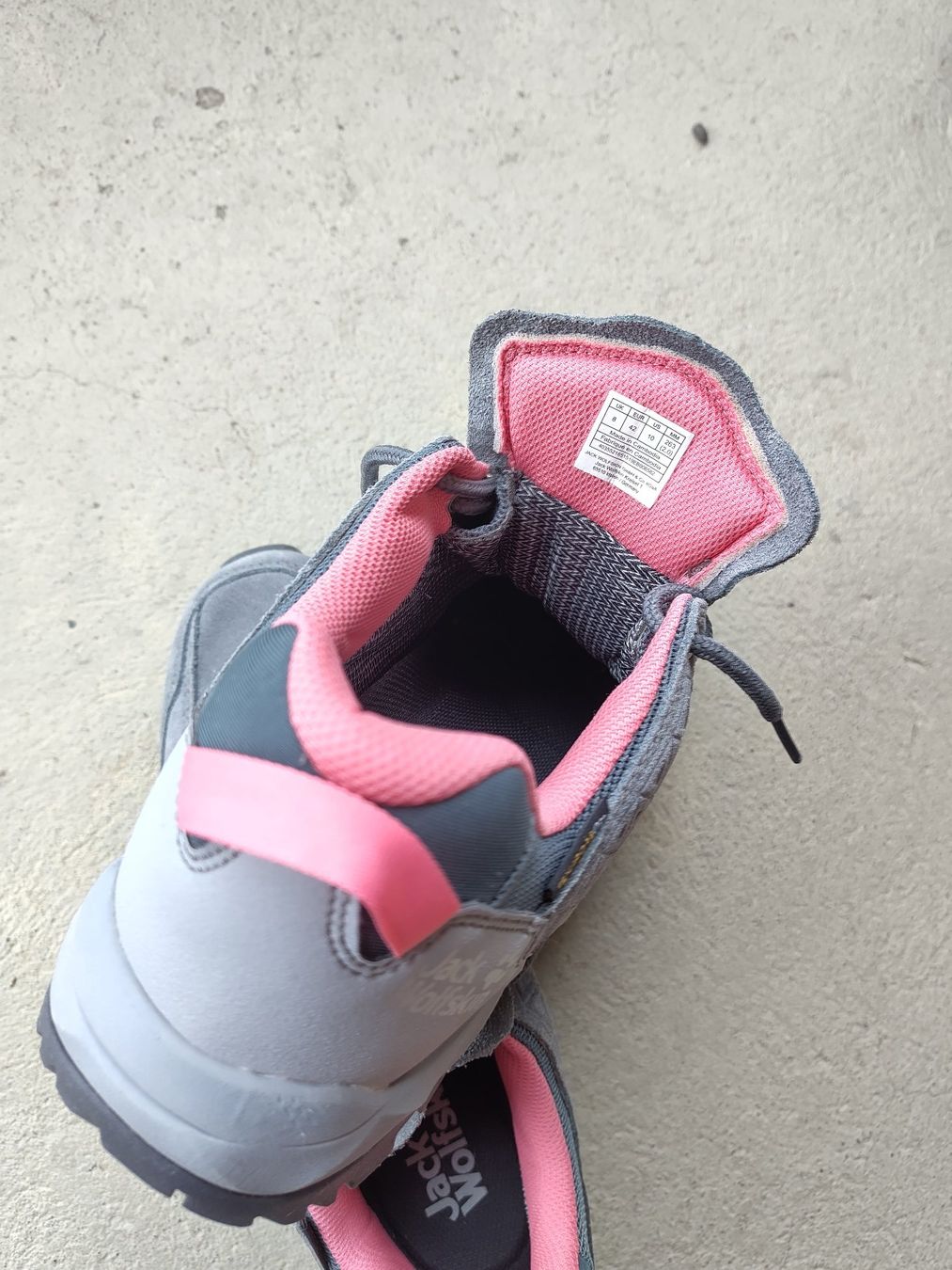 Jack Wolfskin Scarpe da donna: Jack Wolfskin Wanderschuhe Gr. 42, grau/pink, Neu – Nuovo (secondo la descrizione) da Roggwil BE venduto da G4MER 2
