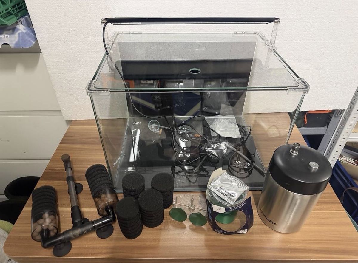 Dennerle Acquari: Dennerle 35l nano Cube Aquarium – Usato da Oetwil am See venduto da MedusaMez