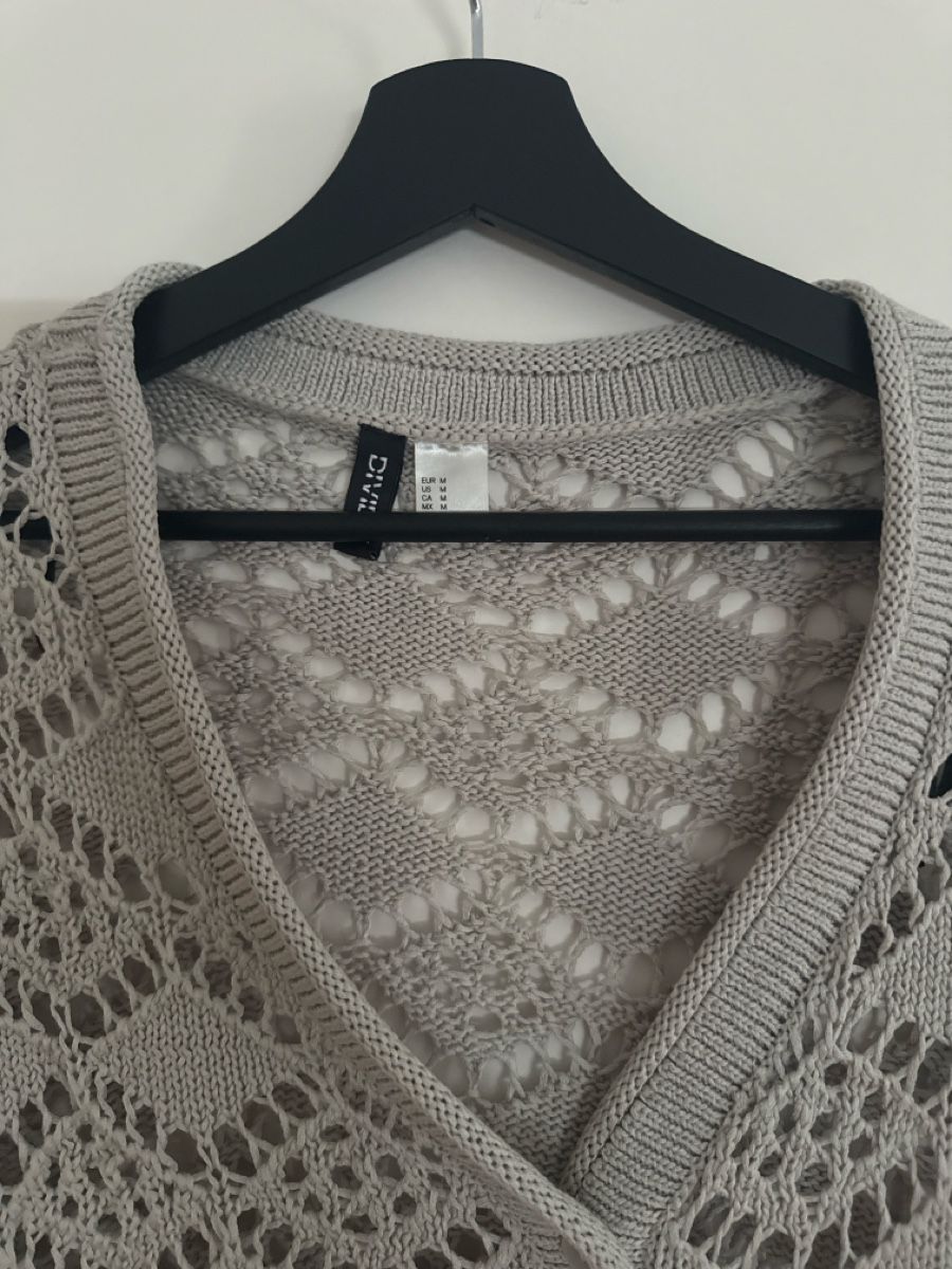 H&M Vestes: Strickjacke H&M Damen grau Grösse M – Neuf (Voir description) à Steinach par serayyilmaz 1