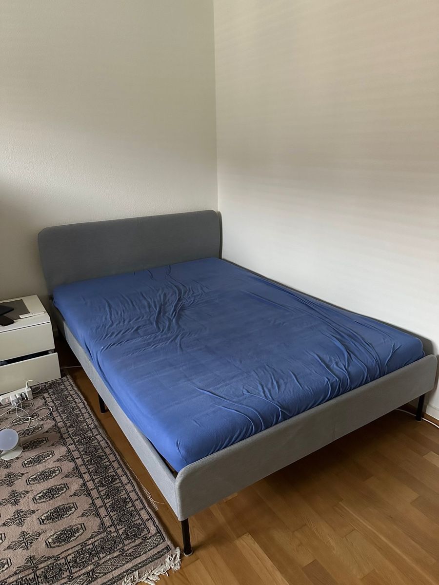 Letti: Bett & Matratze: 140x200cm – Usato da Basel venduto da nat_67rp 1