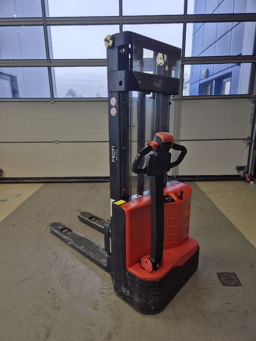 Carrelli elevatori e a forche: Profi 10V270 – Usato da Flums venduto da BartholetFlumsAG 1
