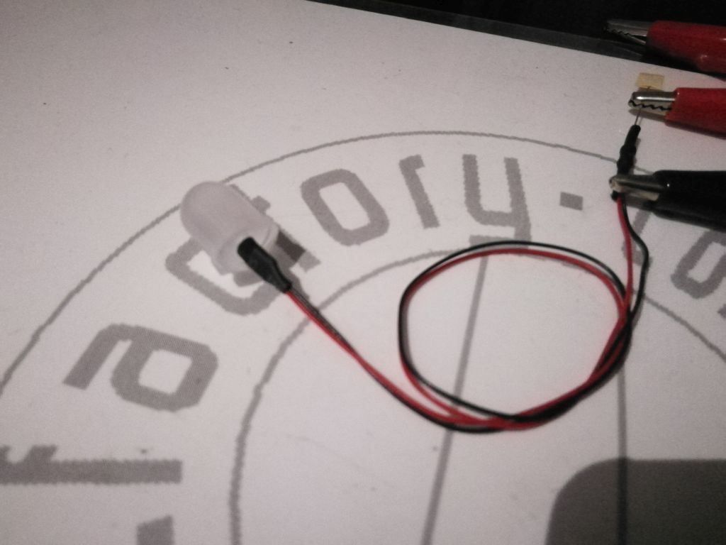 Componenti elettronici: LED 10mm, diffus warm, verkabelt 12-18V – Nuovo (secondo la descrizione) da Luzern venduto da Salefactory 2