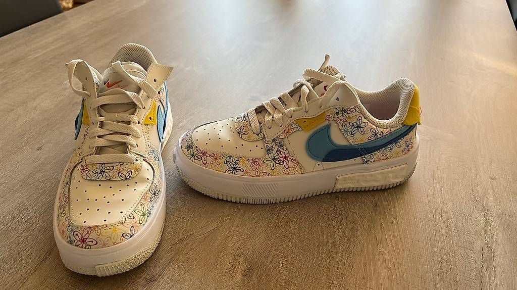 Nike Scarpe da donna: Nike Air Force 1 – Usato da Muttenz venduto da kim_6vx8