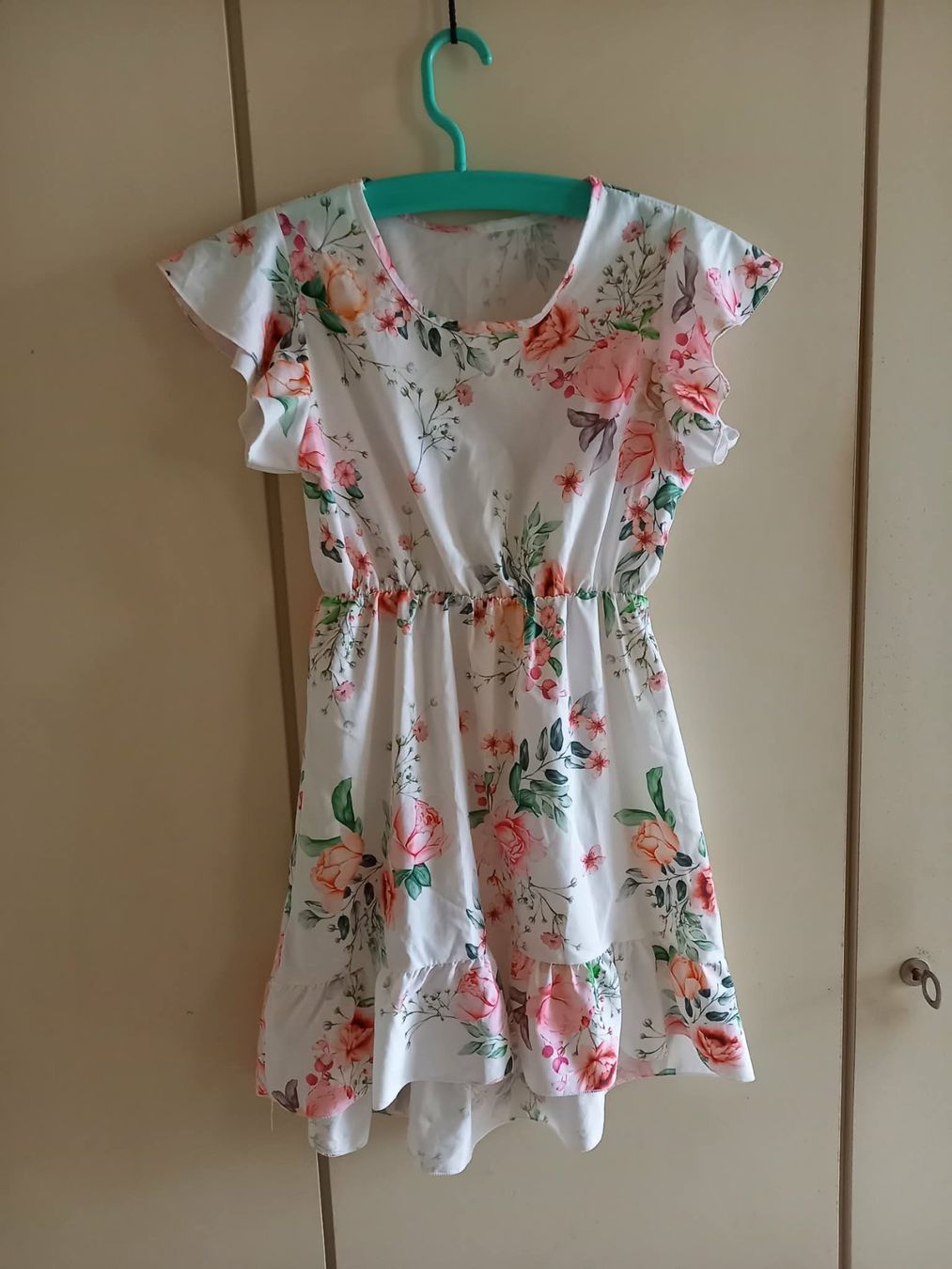 Vestiti & Gonne: Schönes, leichtes Mädchenkleid  Gr 140 – Usato da Möhlin venduto da Simba4871