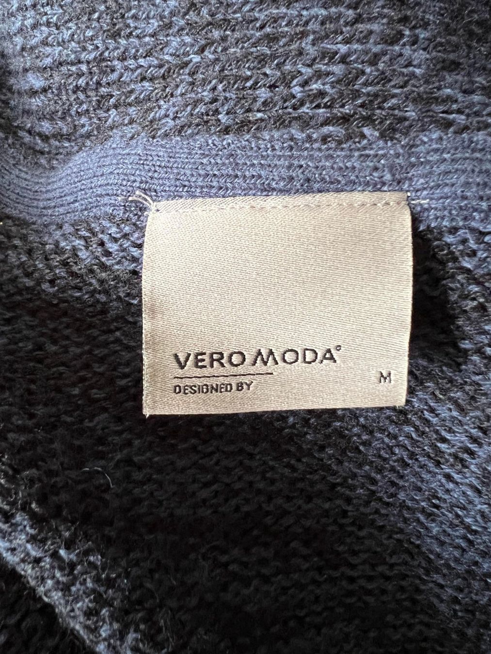 Maglioni & Felpe: Vero Moda M Cardigan – Usato da Riehen venduto da edu_92w7 6
