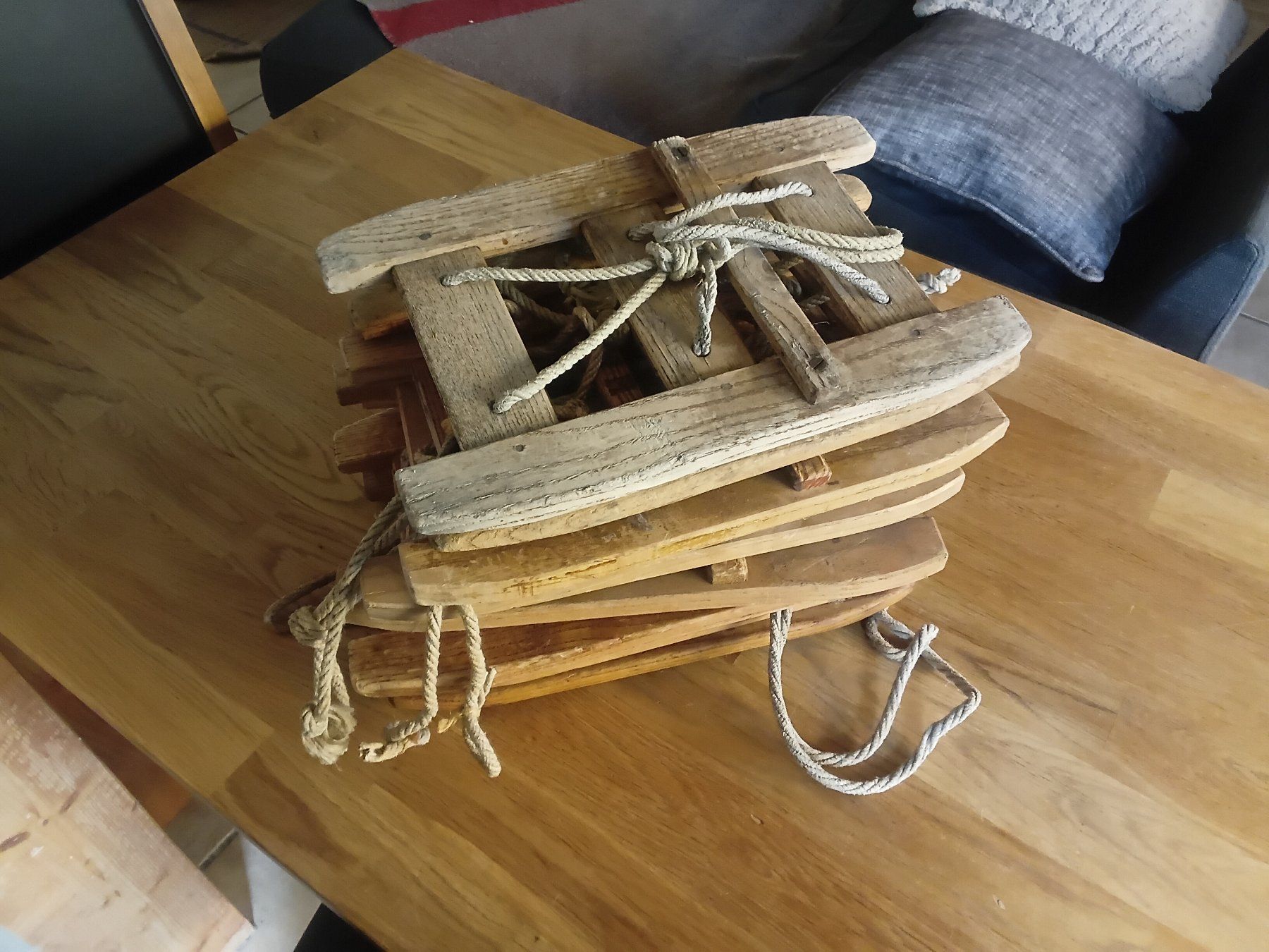 Articoli in legno: 22 Schneebretter CH Armee (einige davon ohne Seil) – Usato da Riniken venduto da Kandergrund86 4