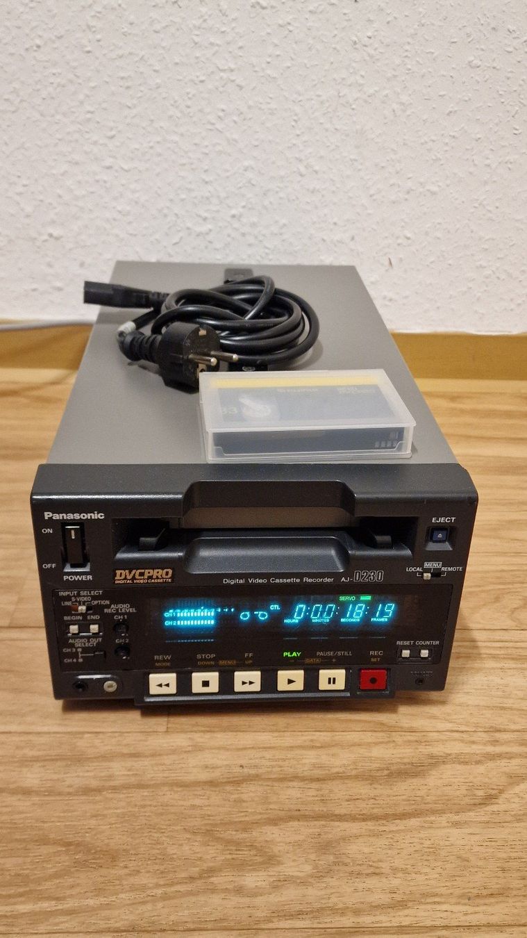 Panasonic Registratori: Panasonic AJ-D230 DVC PRO Digital Profi Studio REVIDIET – Usato da Bettlach venduto da bet_zy9k