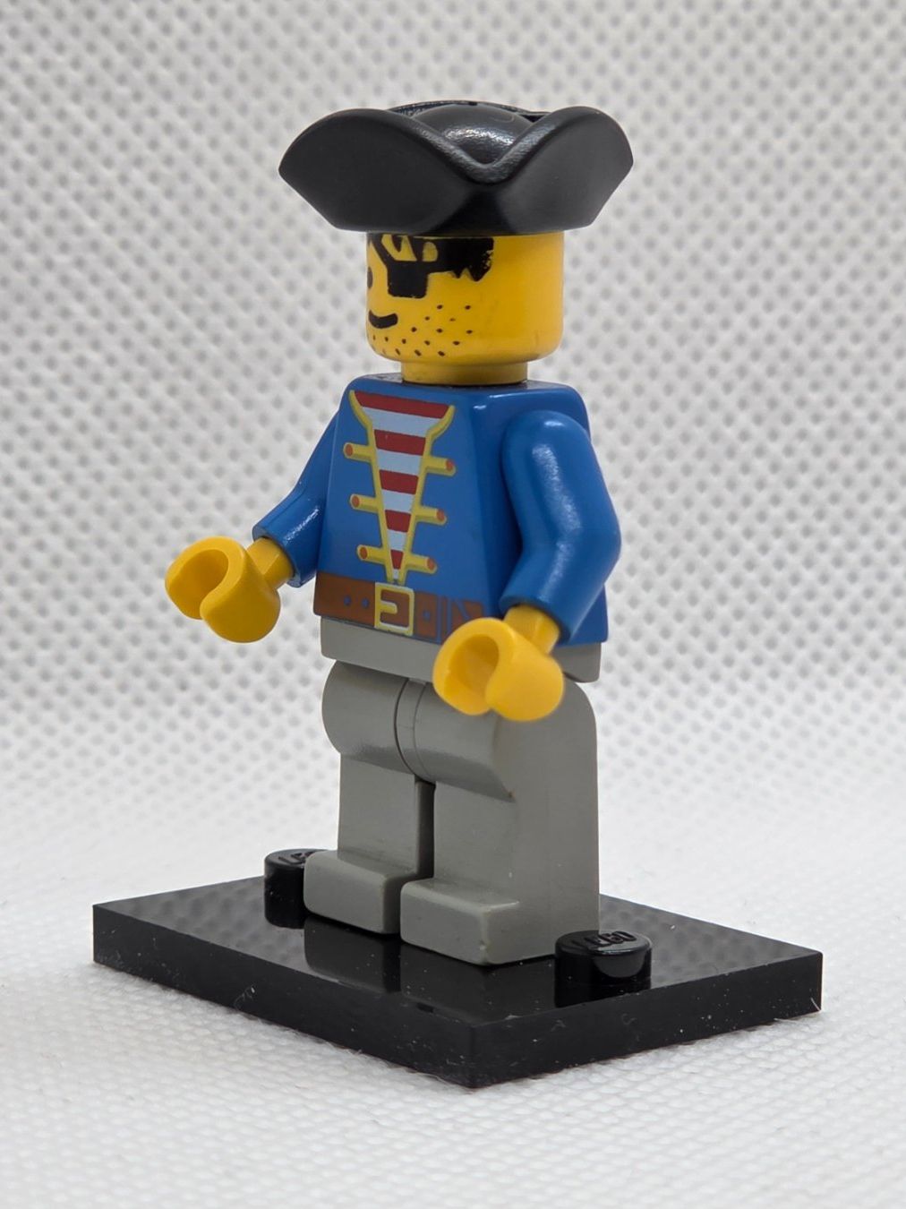 Lego Baukästen: LEGO Pirates pi005 Pirate Blue Jacket, Light Gray Legs, Blac – Gebraucht aus Basadingen von tot_59zf 1
