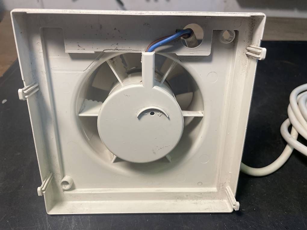 Ventilateurs: Abluft Ventilator  – D'occasion à Adligenswil par g-day-mate 2