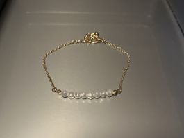 Armband goldfarben mit Perlen schlichter Zustand