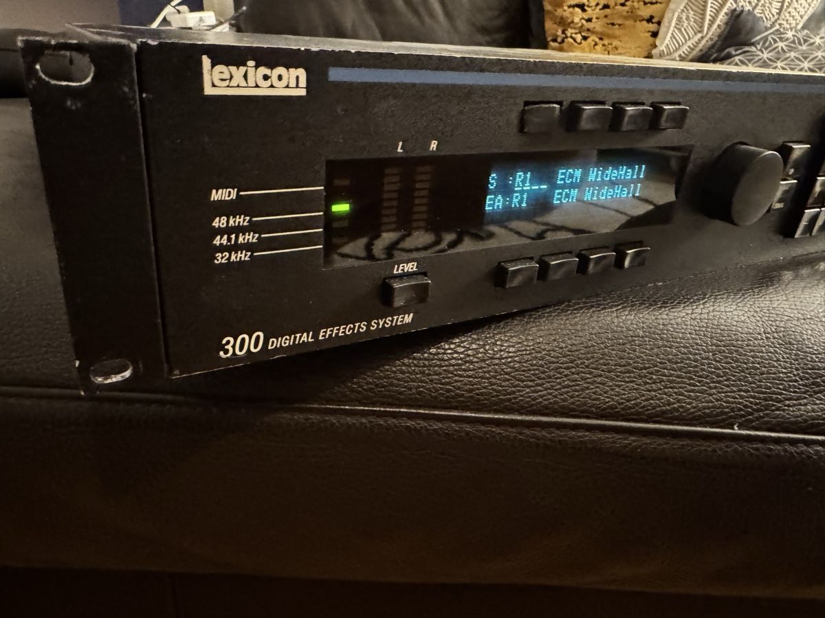 Strumenti musicali: Lexicon 300 - Digital Effects System V3.5 - mit Presets – Usato da Zürich venduto da 1cut2 4