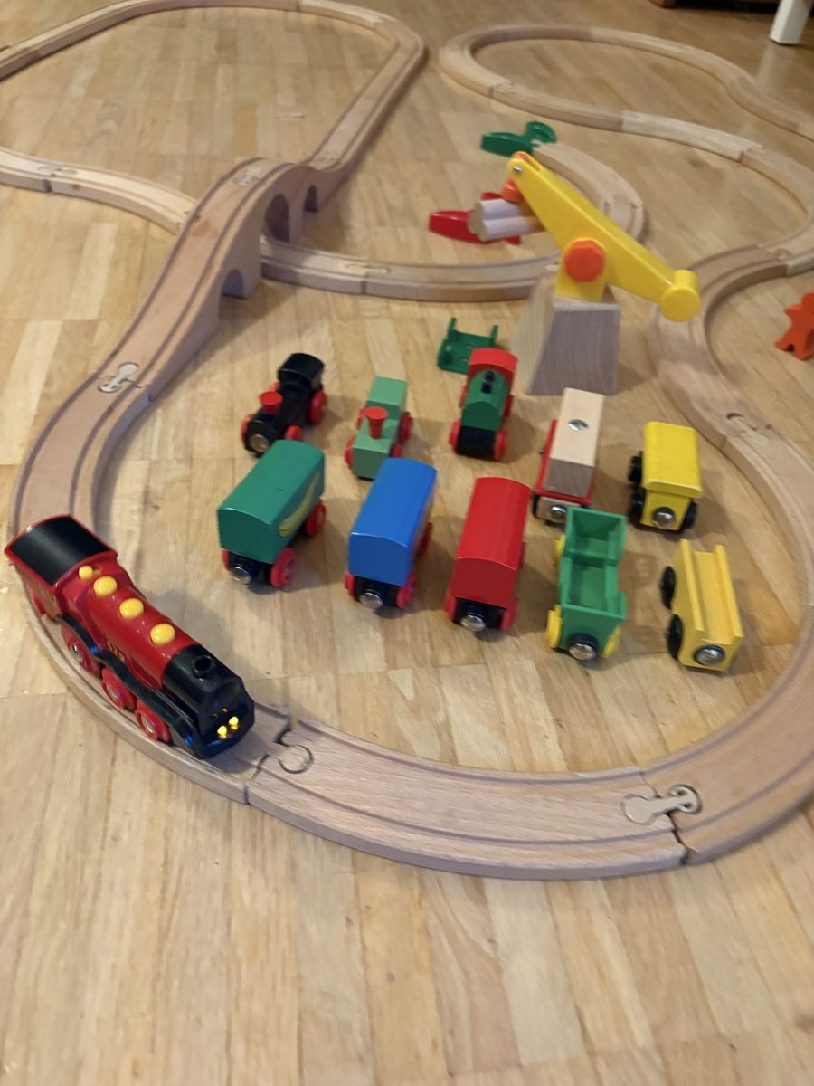 Brio Spielzeuge: Brio and Ikea wood Train Set  and Storage Bo – Gebraucht aus Nyon von Iamher 1
