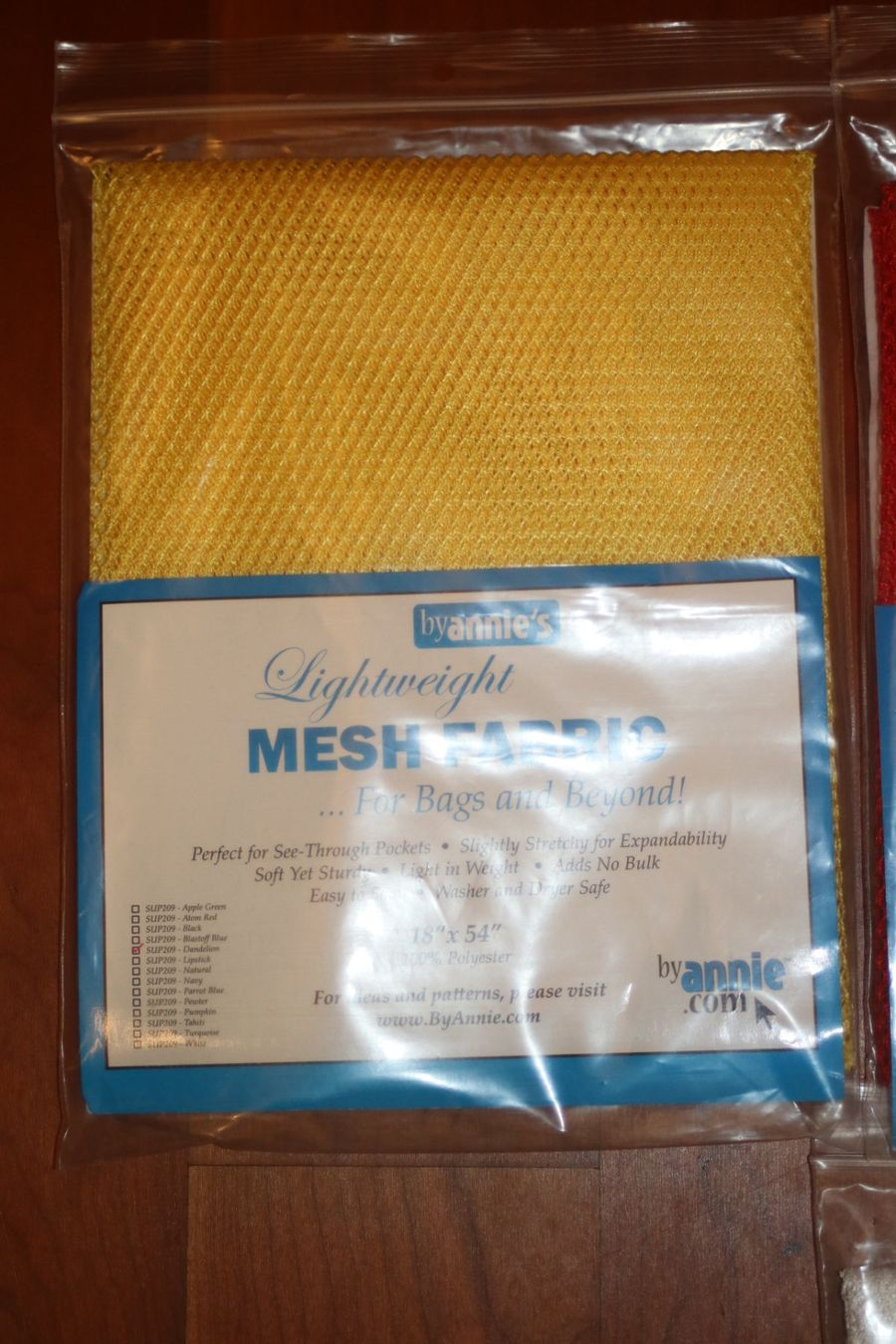 Tessuti: Mesh Stoff diverse Farben – Nuovo e nell'imballaggio originale da St. Gallen venduto da Razoon77 1