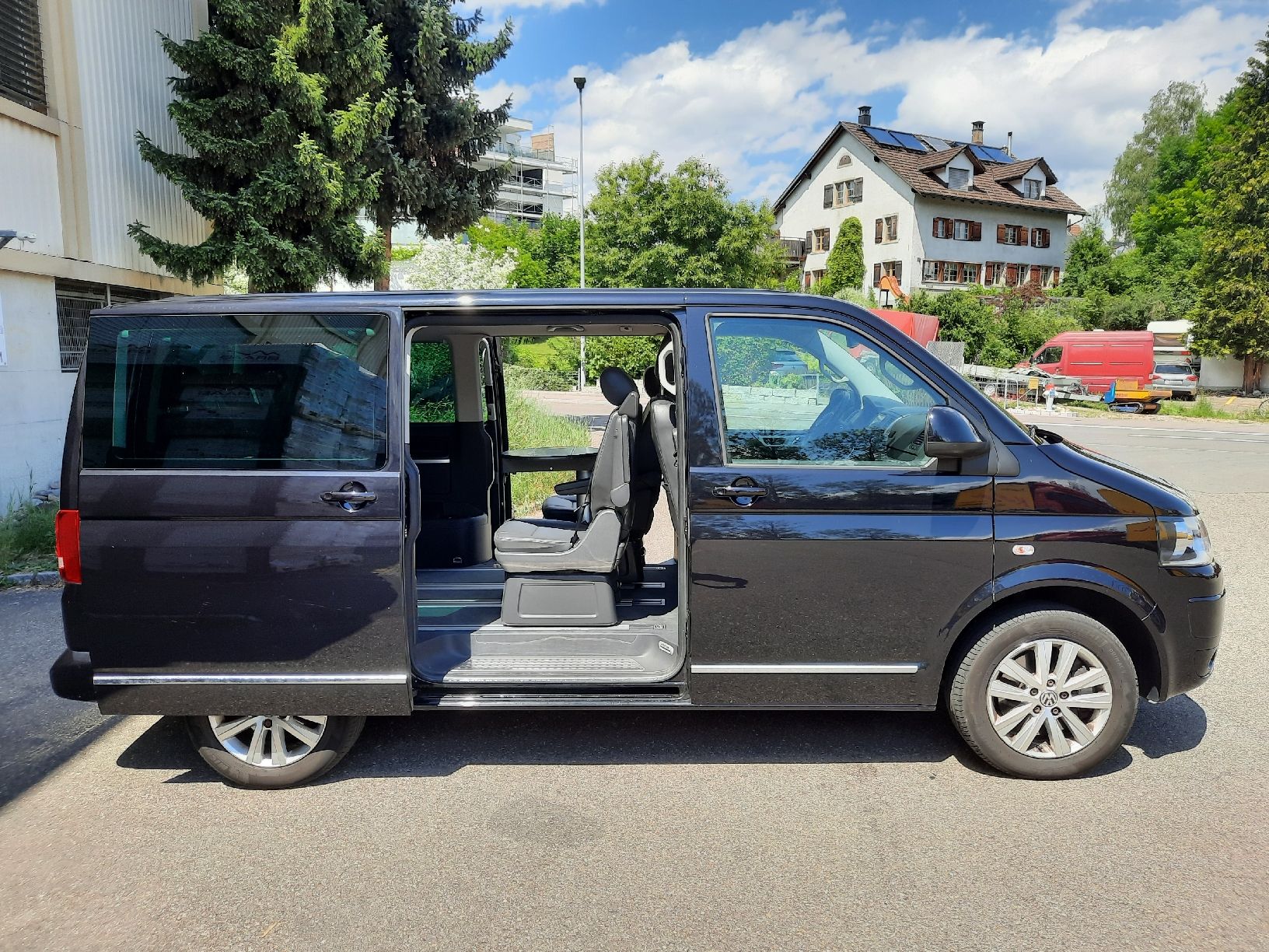VW Automobili: WV T5 Multivan TDl 4x4 – Usato da Hombrechtikon venduto da dag_zdq8 2