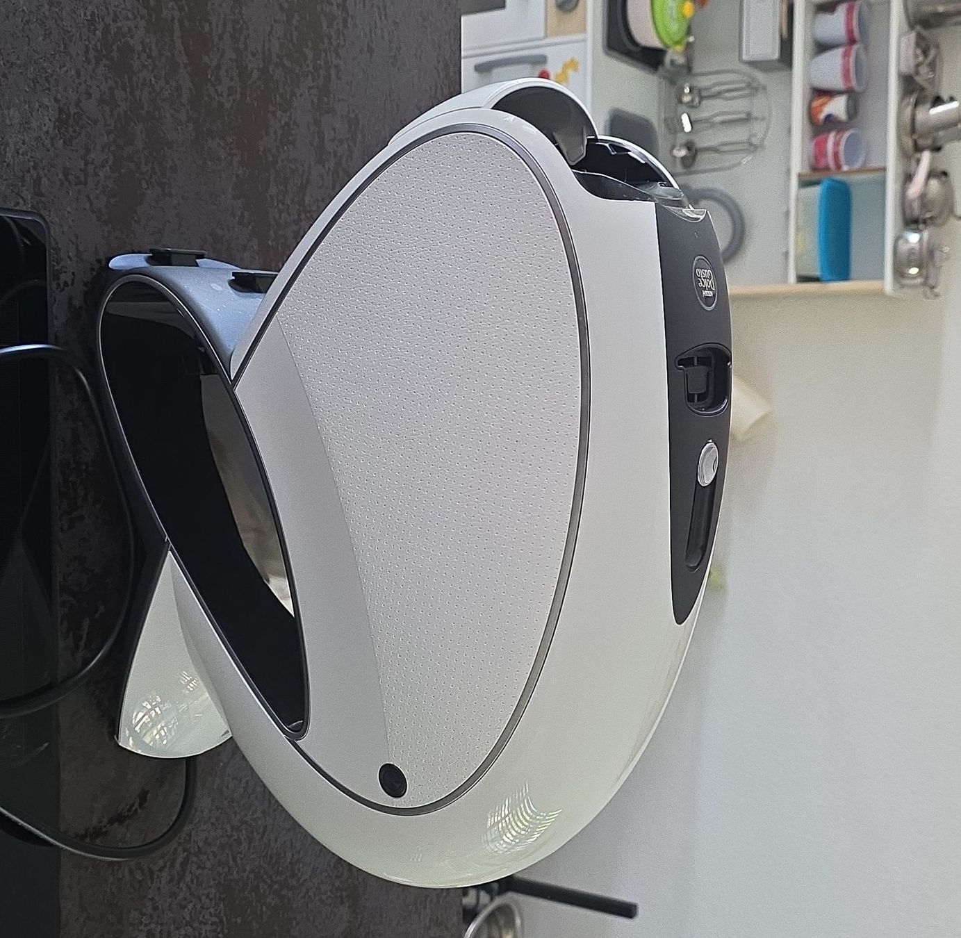 Nestlé Macchine per caffè & Macchine per espresso: Machine à café Dolce Gusto Neo blanche  – Nuovo (secondo la descrizione) da Mézières VD venduto da mpasche