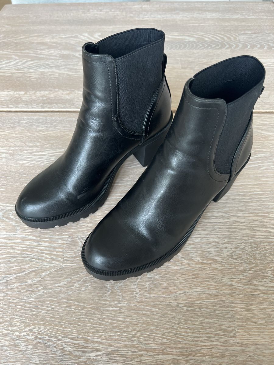 Only Scarpe da donna: ONLY Stiefelette schwarz Grösse 39 – Usato da Schenkon venduto da beetastic 6