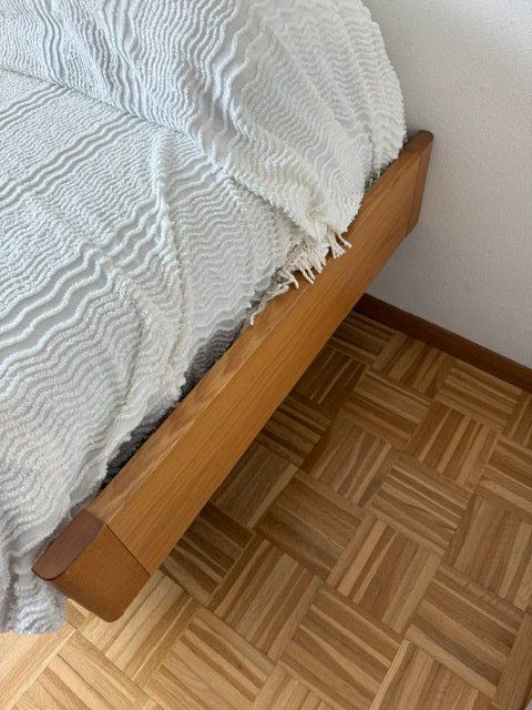 Betten: Bett 90cm x 200cm mit Eichenrahmen – Gebraucht aus Rothenburg von Betty690 1