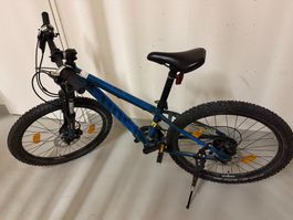 Blau Mountainbike Ghost Kato 24 Zoll Essential