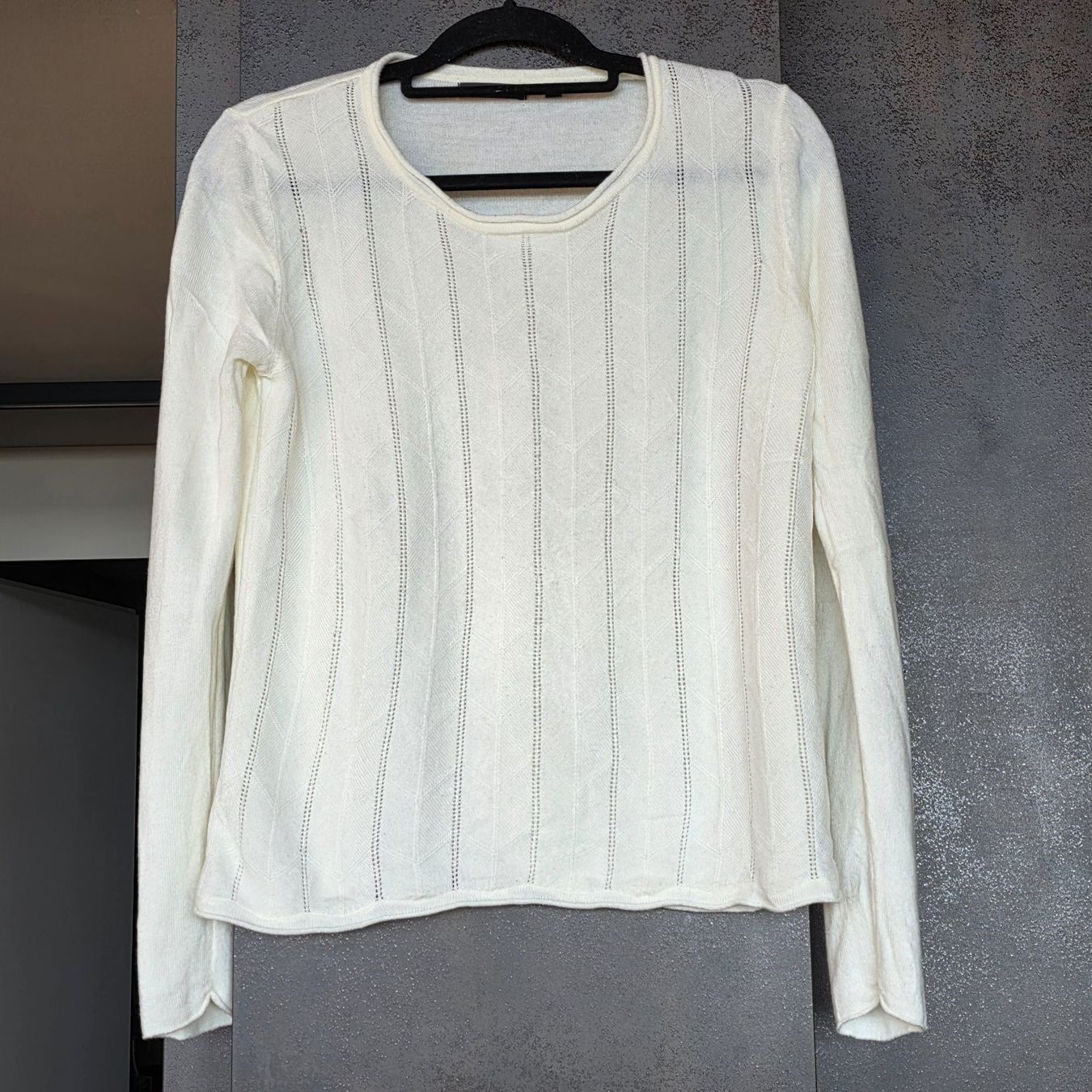 Pulls & Sweat-shirts: 🐸 CASHMERE FEELING PULLOVER S – D'occasion à Môtier (Vully) par Frogs
