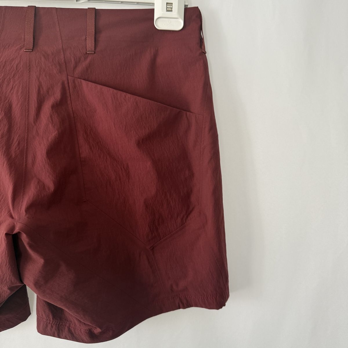 Arcteryx Pantaloni: ARCTERYX Veilance Voronoi Shorts – Nuovo (secondo la descrizione) da Emmen venduto da Avviivva_Com2023 3
