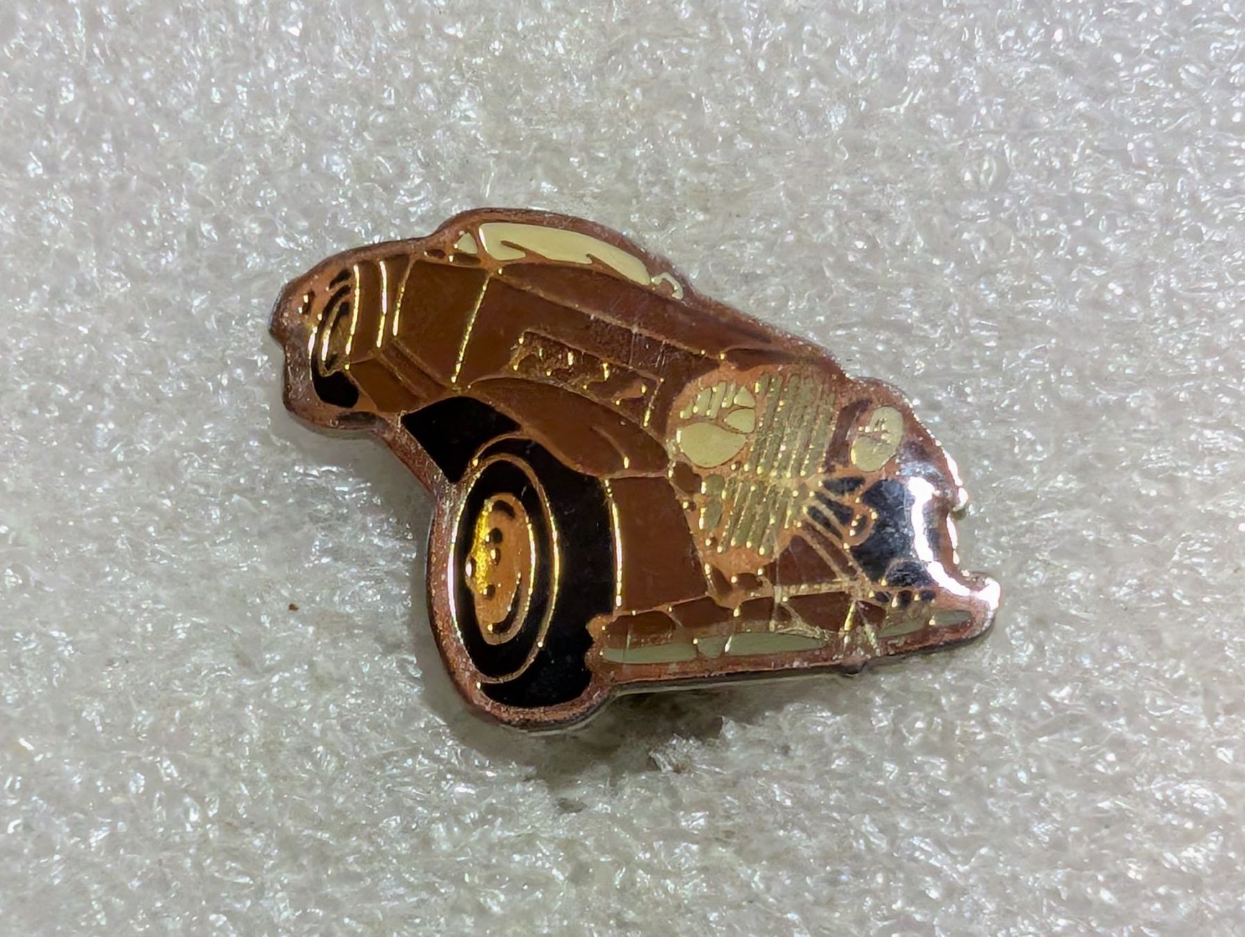 Placchette & Badge: Ansteckpin 172: Auto Oldtimer – Usato da Oppligen venduto da Pin-Fall-Shop