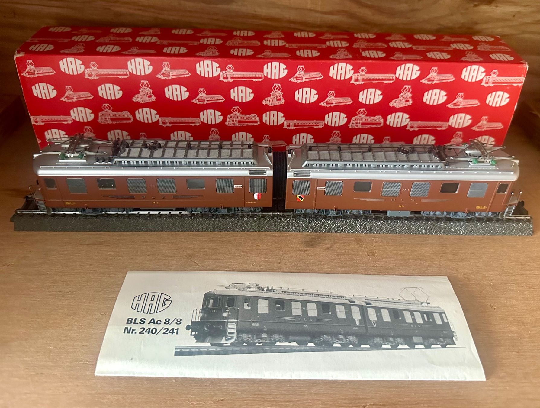Hag Modellini di ferrovie: Hag Ae 8/8 BLS Nr.240 AC Analog – Usato da Oftringen venduto da ib.85