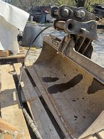 Terex TC16 Schnellwechsler  mit 3 Schaufeln 