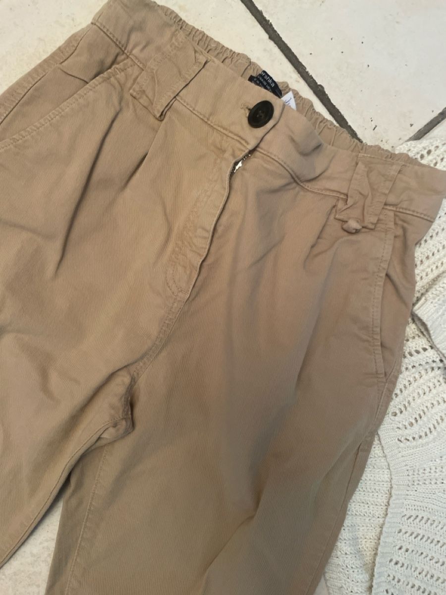 Bershka Lotti di vestiti: Bershka Jeans  Gr.38 + H&M Pullover Gr. M – Usato da Obergerlafingen venduto da cabo4 2
