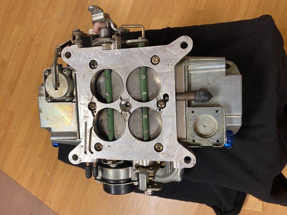 Edelbrock 8100 Vergaser – Kompatibel Mit Holley/Demon 4150 & 4500, Inkl. Dichtungen & Anschlüssen