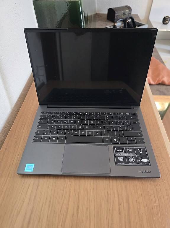 Portables: Medion Notebook Supercharged – Neuf avec emballage d'origine à Oeschgen par Adr_6kwk