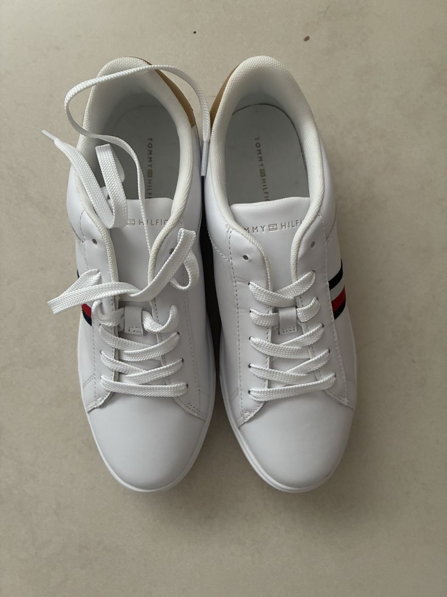 Tommy Hilfiger Damenschuhe: Neu Tommy Hilfiger Schuhe Größe 40 – Neu (gemäss Beschreibung) aus Novazzano von White71