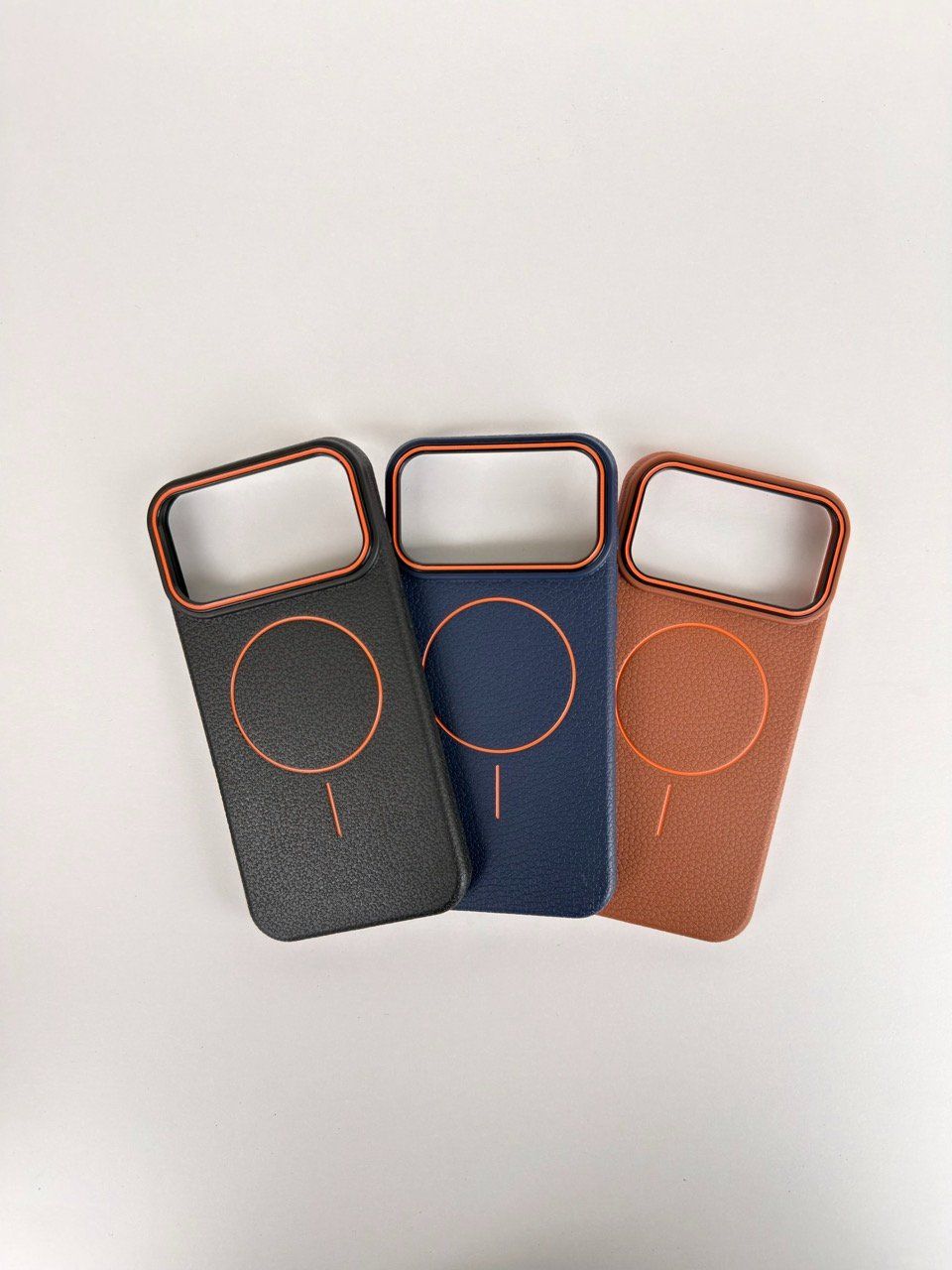 Apple Covers & Schutzfolien: Coque iPhone 17 Pro Max MagSafe Effet Cuir – Neu und originalverpackt aus Thônex von Suisse.Shopping 6