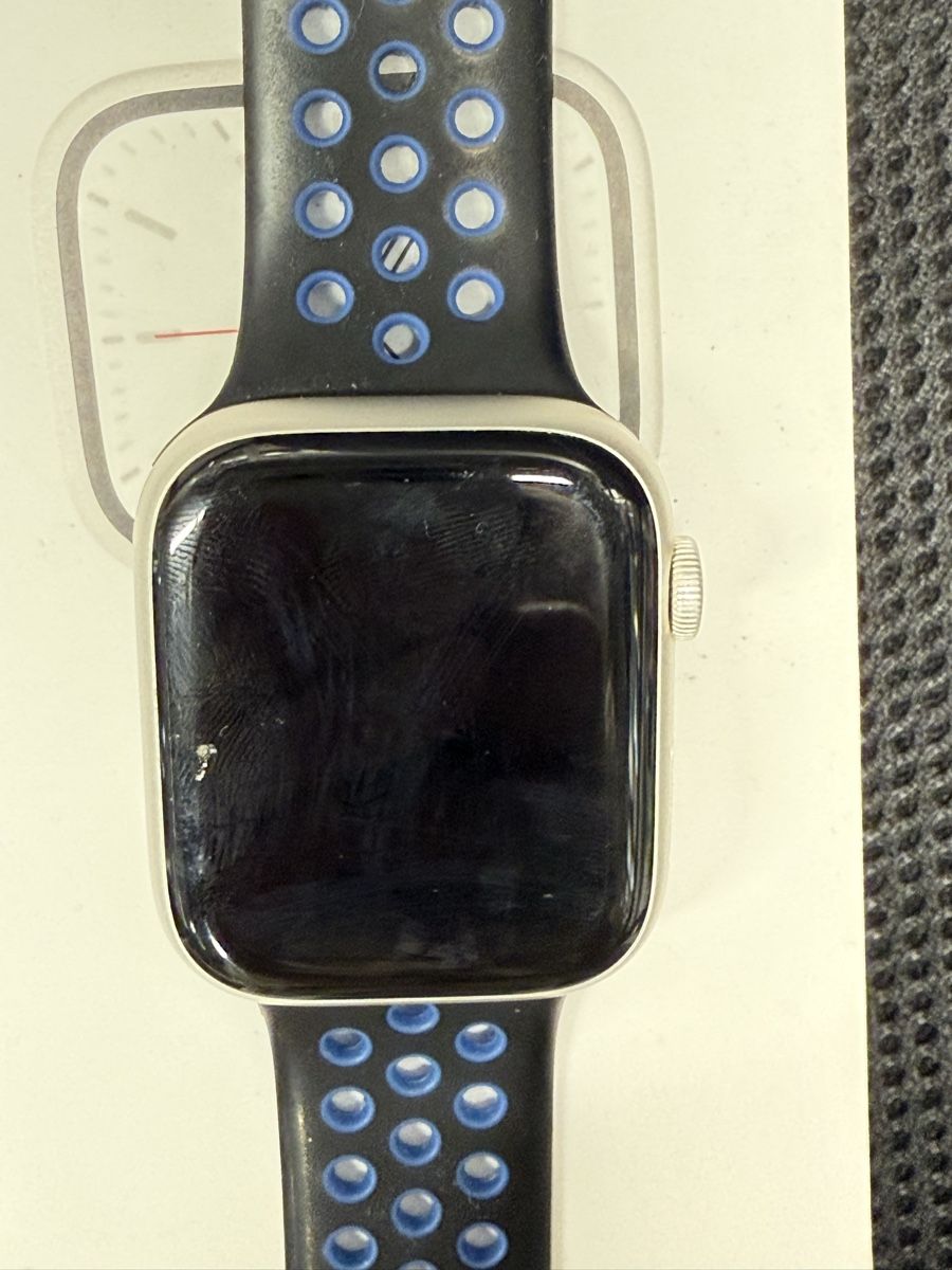 Apple Smartwatch: Apple Watch Series 7 45 mm – Difettoso da Uster venduto da jca_pr9r 2