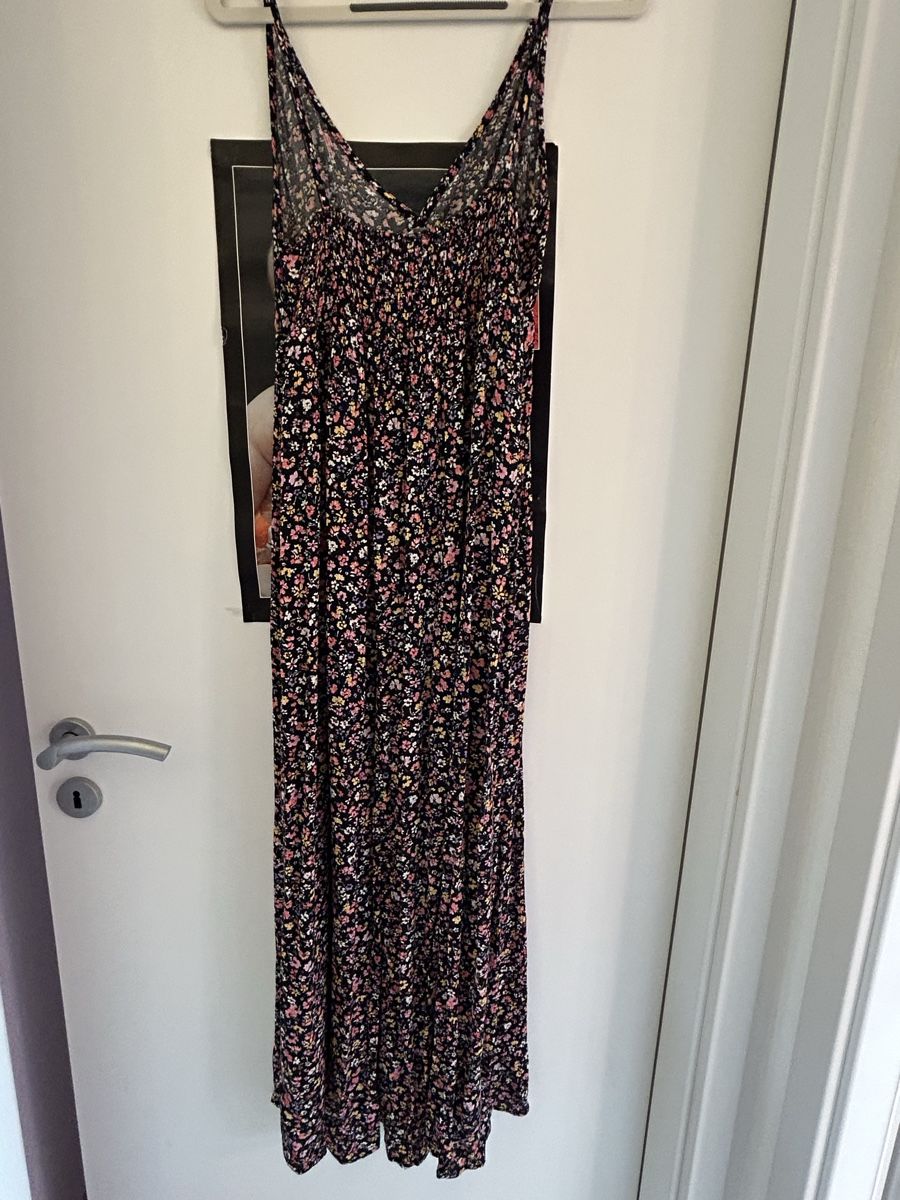 Vestiti: Robe à fleur, New Yorker – Usato da Daillens venduto da guisepa 1
