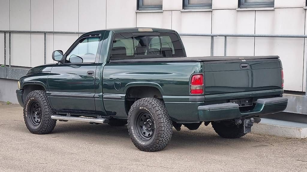 Dodge Autos: Dodge Ram 1500 Single Cab 3 Sitzplätze – Gebraucht aus Ettingen von AutoFischerEttingen 3