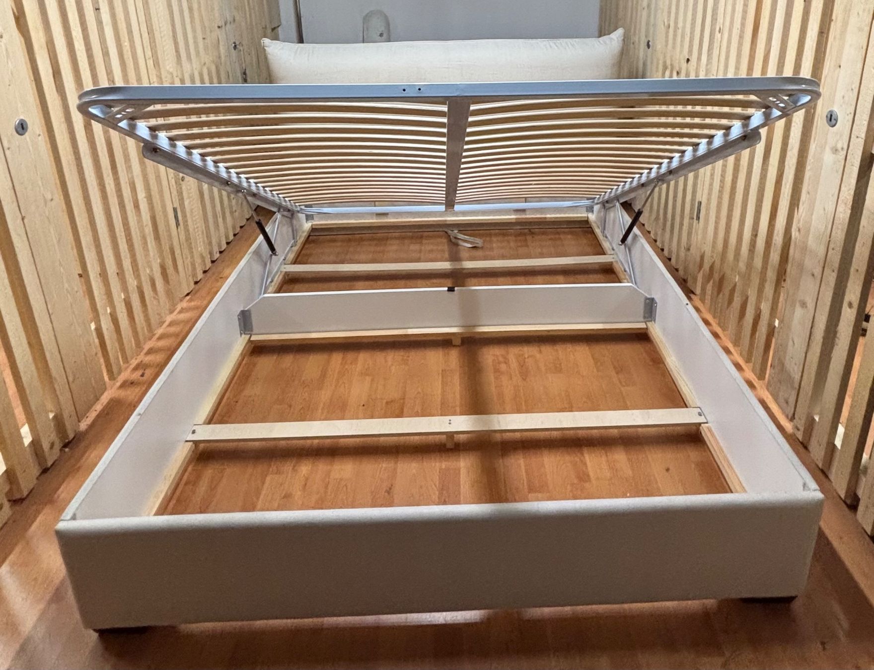 Letti: BETT 160x200 cm – Usato da Bern venduto da jea_vd2t 2