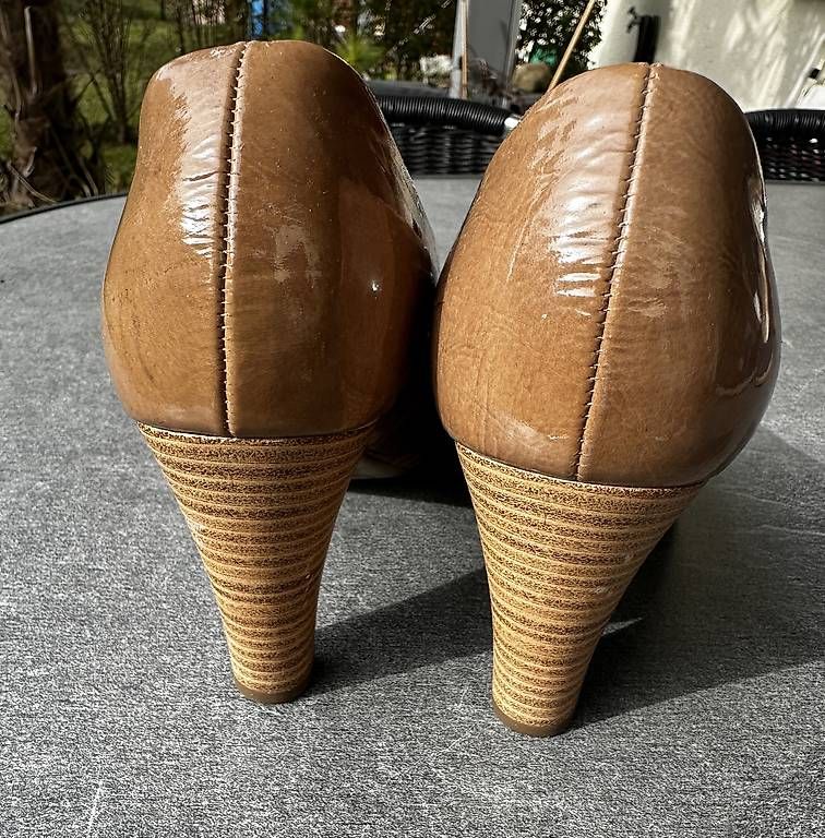 Scarpe da donna: High heels Gabor, braun Lack, Gr. 40 – Usato da Thalwil venduto da and_fdf5 3