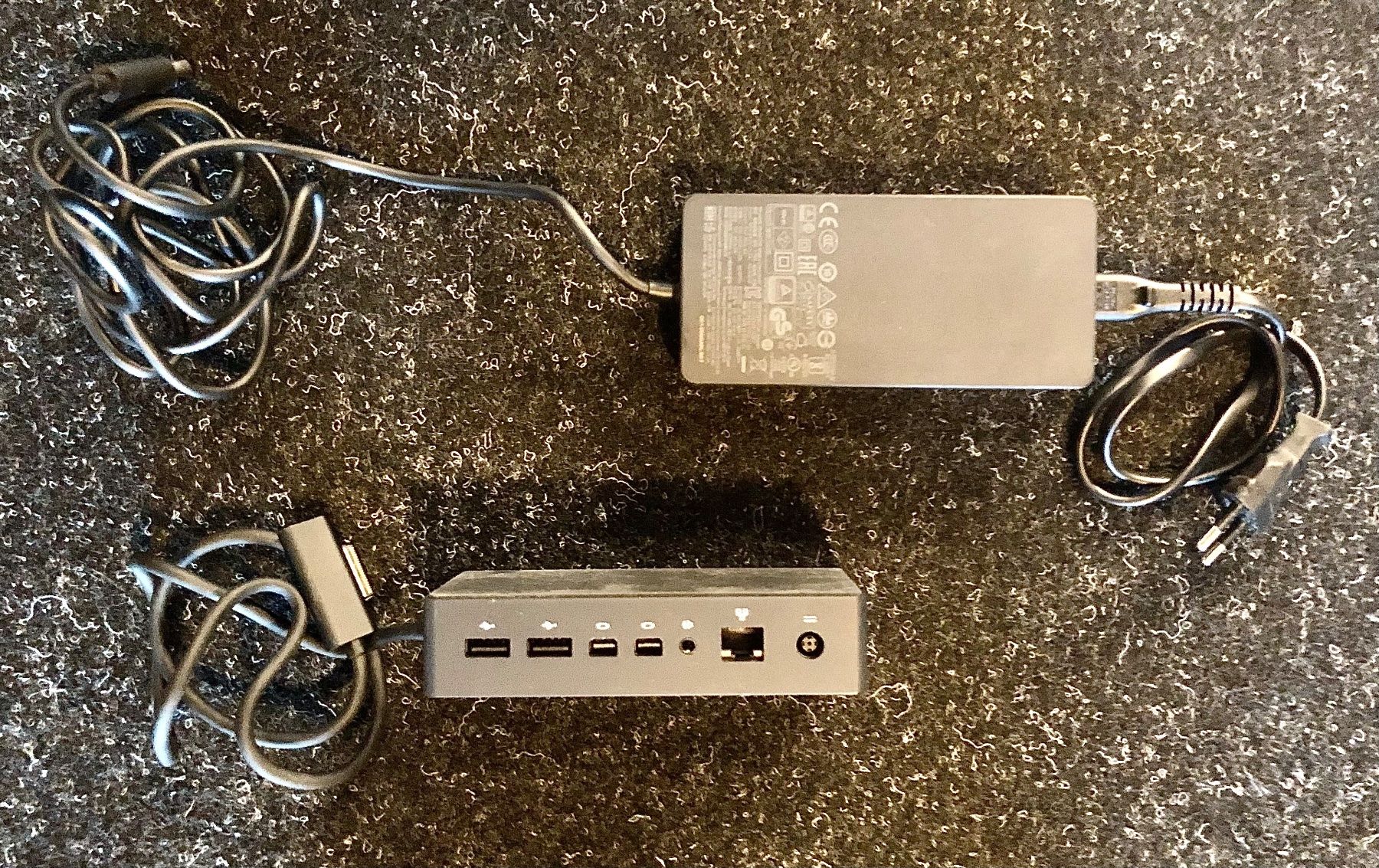 Microsoft Dockingstation: Microsoft Surface Dock (Model 1661) – Neu (gemäss Beschreibung) aus zug von tri_sy2l 5