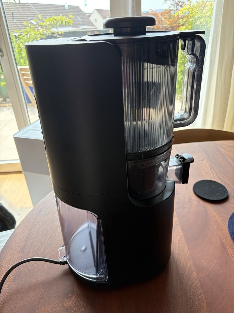 Hurom Küchengeräte: Hurom Slow Juicer Black Used – Gebraucht aus Zürich von elisajana 1