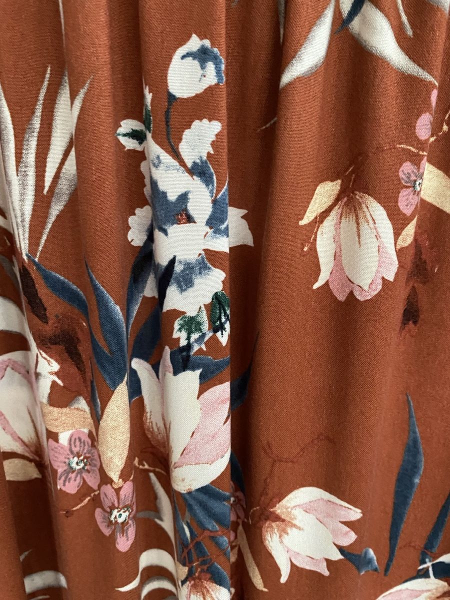 Only Vestiti: Sommerkleid rotbraun mit Blumenmuster – Usato da Dachsen venduto da Jay_3 2